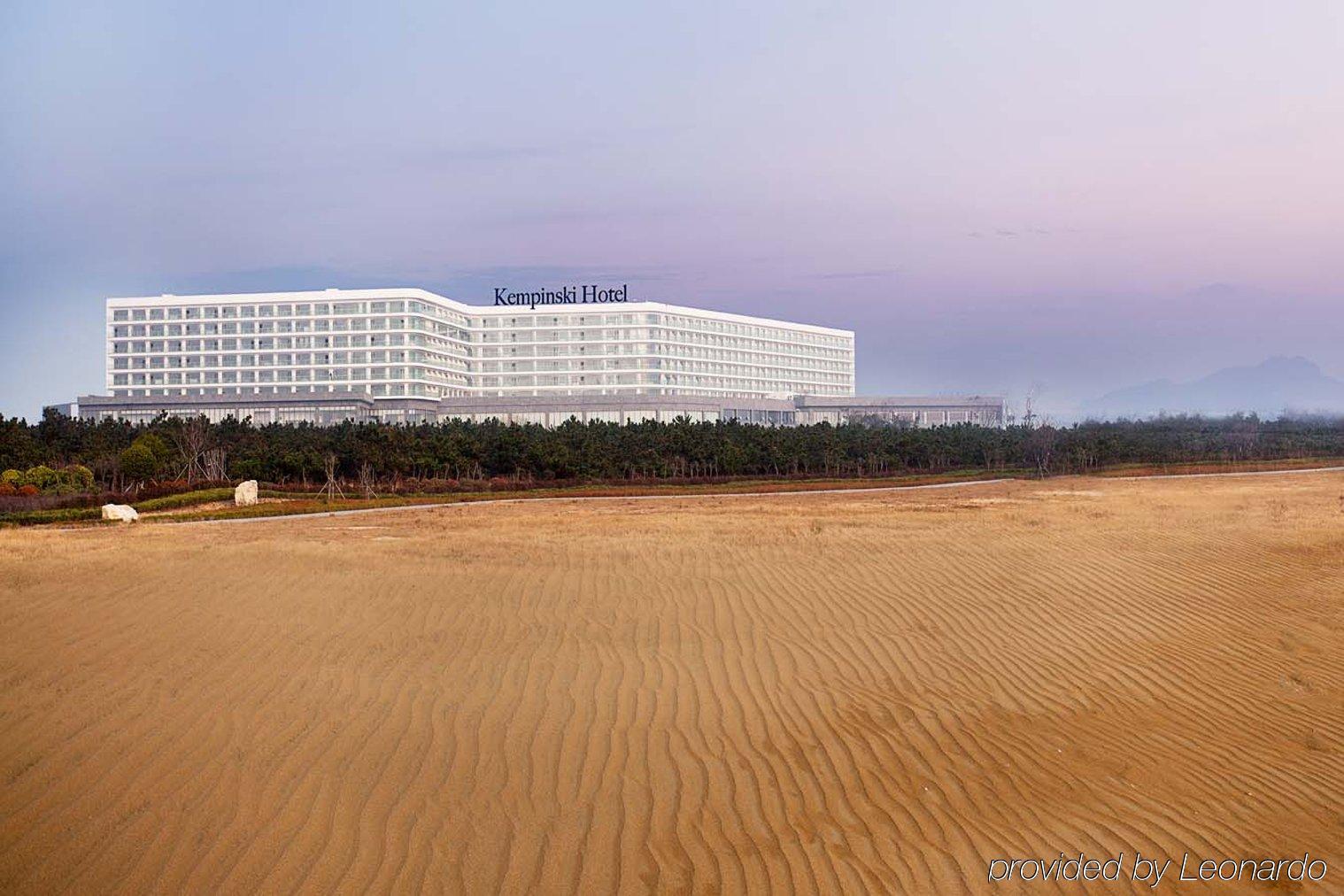 Wyndham Grand Qingdao Hotel Natureza foto